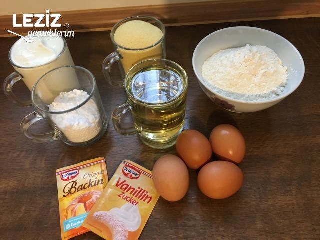 Tam Kıvamında Kremalı Revani Tatlısı