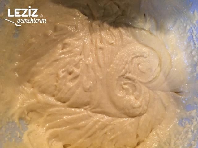 Tam Kıvamında Kremalı Revani Tatlısı