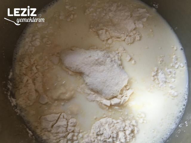 Tam Kıvamında Kremalı Revani Tatlısı