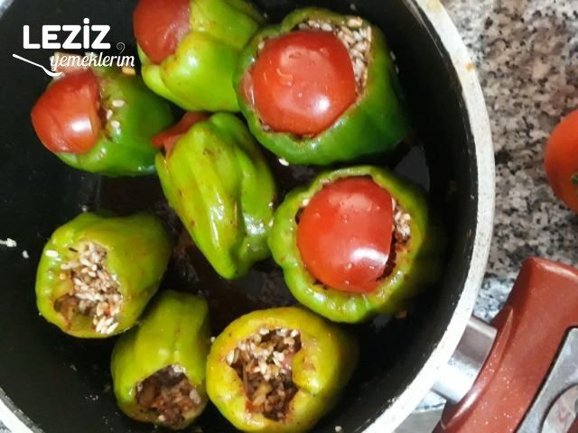 Kıymalı Biber Dolması Tarifi