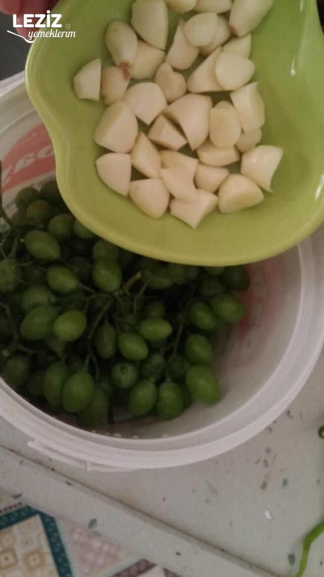 Nefis Koruk Turşusu