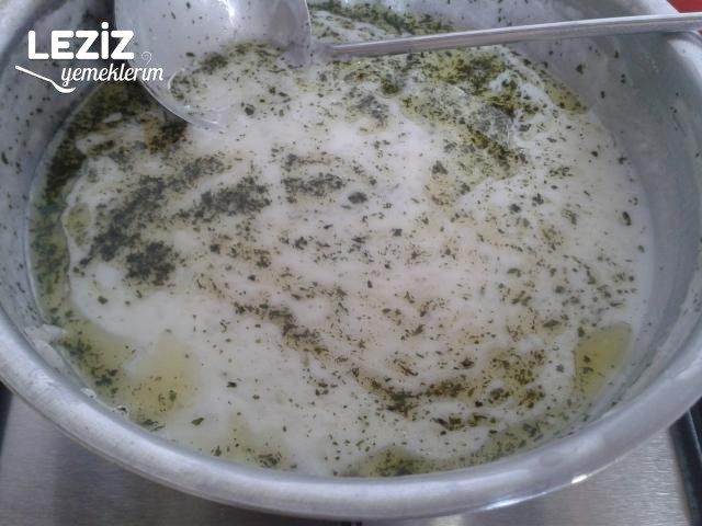Terbiyeli Yayla Çorbası