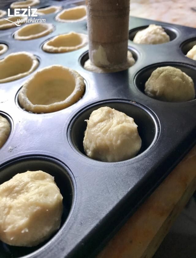 Kuşbaşılı Etli Kıyır Poğaça