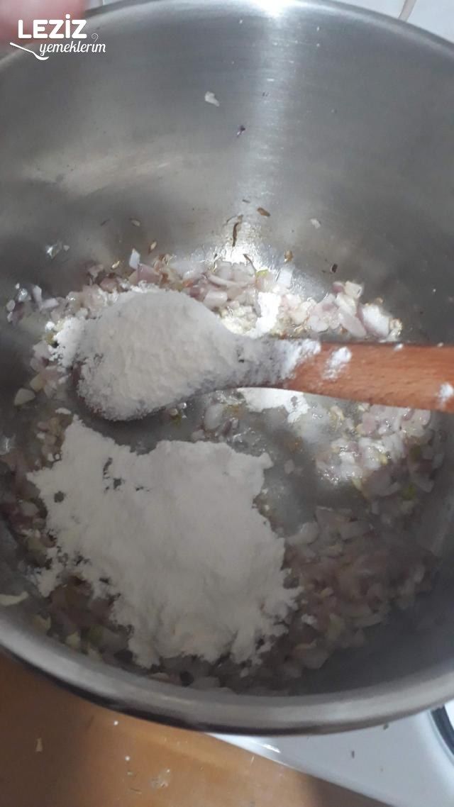 Nefis Lokanta Usulü Mercimek Çorbası