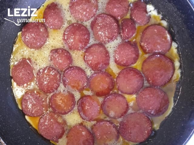 Sucuklu Yumurta Yapılışı