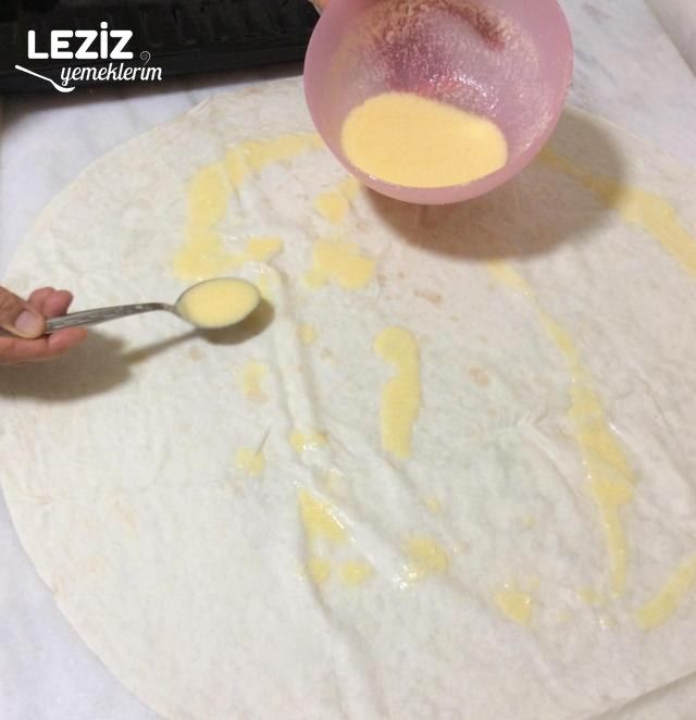 Ispanaklı Peynirli Kesme Börek