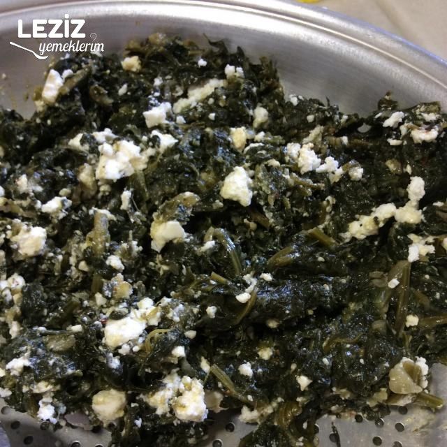 Ispanaklı Peynirli Kesme Börek