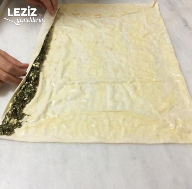 Ispanaklı Peynirli Kesme Börek