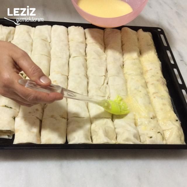 Ispanaklı Peynirli Kesme Börek