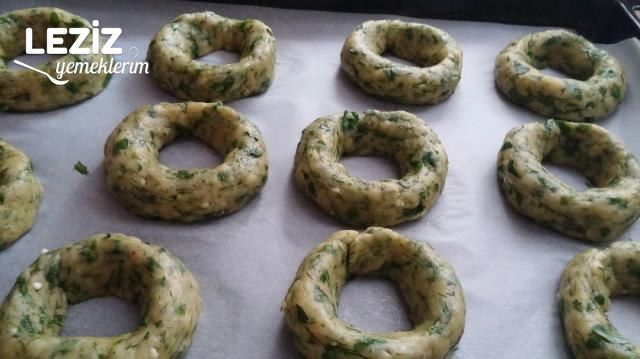 Otlu Peynirli Simit Tarifi