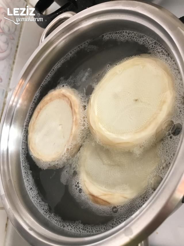 Yoğurtlu Enginar Salatası