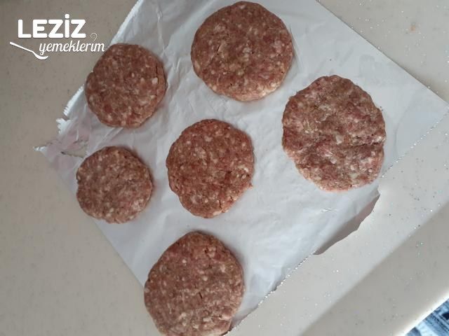 Hamburger Köftesi Tarifi