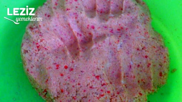 Bayat Ekmek İle Bulgur Köftesi
