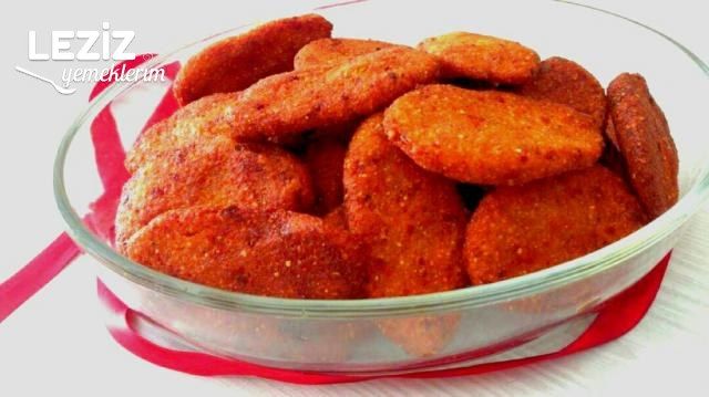 Bayat Ekmek İle Bulgur Köftesi