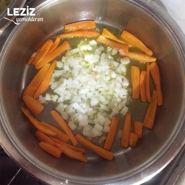 Çok Faydalı Ayvalı Zerdeçallı Kereviz