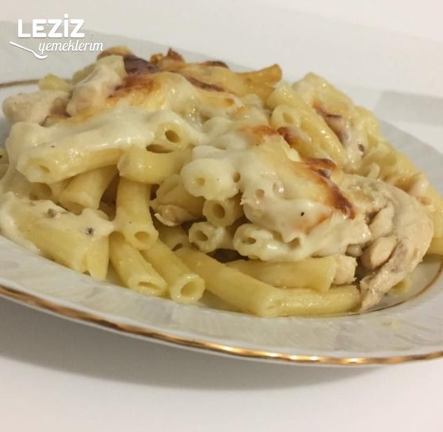 Tavuklu Fırın Makarna
