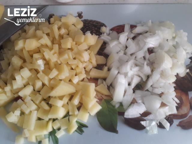 Karışık Omlet Tarifi