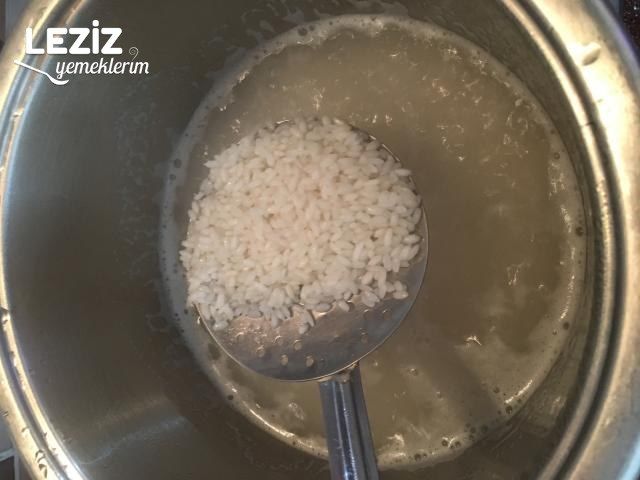 Ev Yapımı Nefis Sütlaç Tarifi