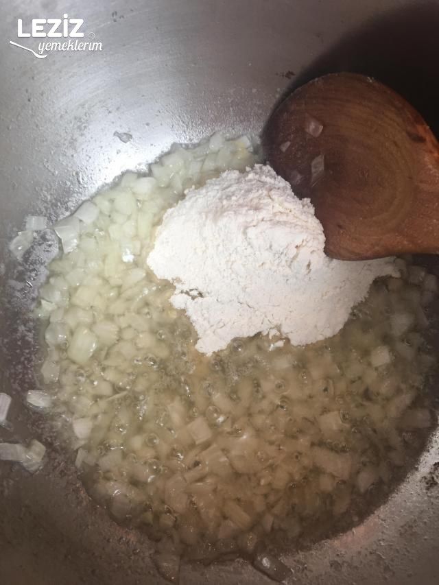 Pratik Domates Çorbası