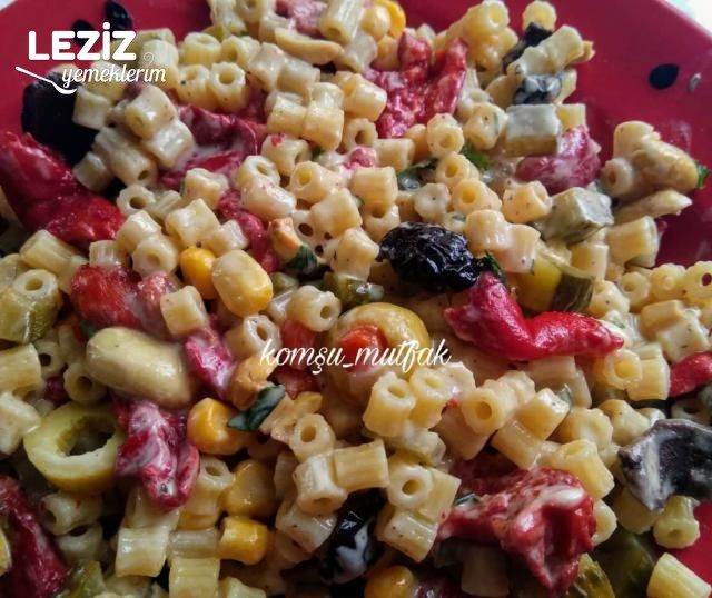 Tahin Soslu Makarna Salatası