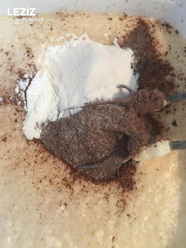 Kakaolu Toz Pudingli Kek