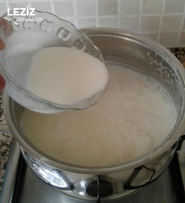 Sütlaç Nasıl Yapılmalı (Aşama Fotoğrafları)