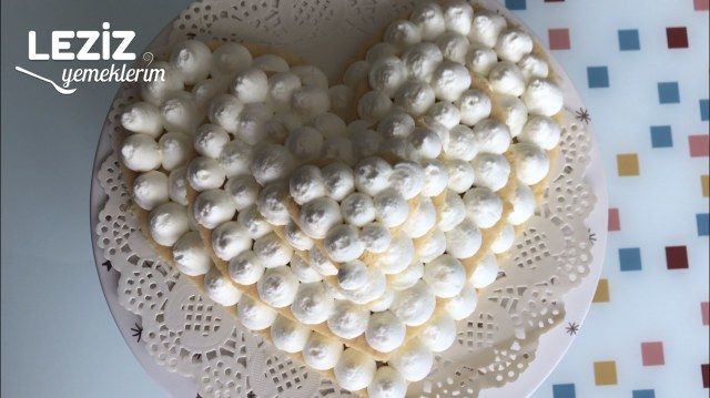 Tek Fırın Tepsisinden 4 Katlı Pasta