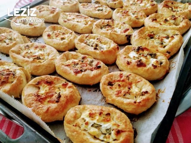 Peynirli Sandal Böreği Tarifi