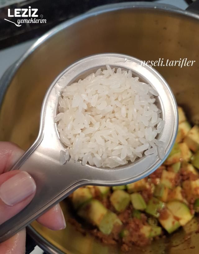 Kıymalı Pirinçli Kabak Yemegi