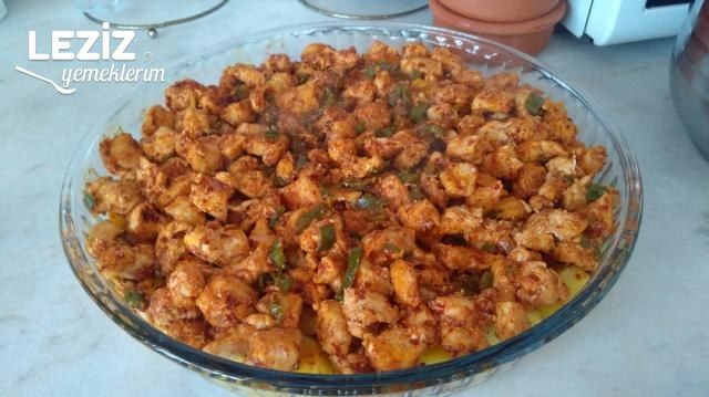 Fırında Beşamel Soslu Patatesli Tavuk