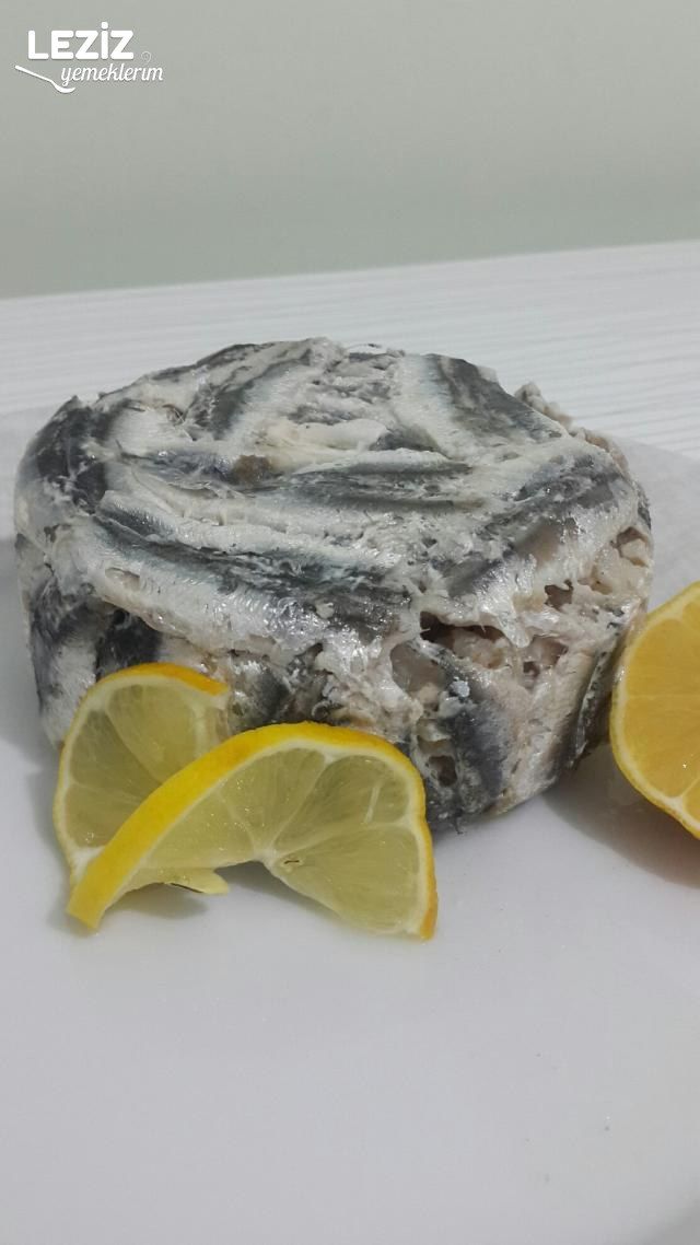 Nefis Hamsili Pilav Tarifi