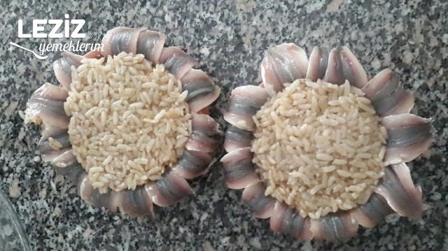 Nefis Hamsili Pilav Tarifi