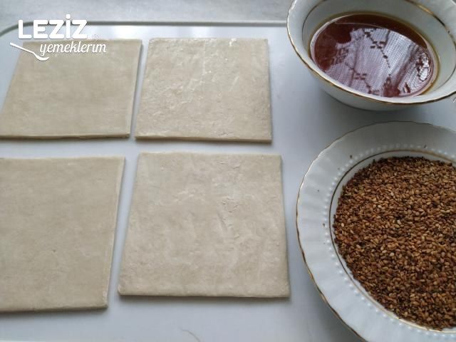 Simit Tadında Milföy Börek Tarifi