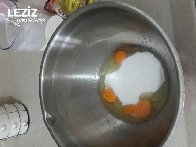 Kivili Tereyağlı Islak Kek