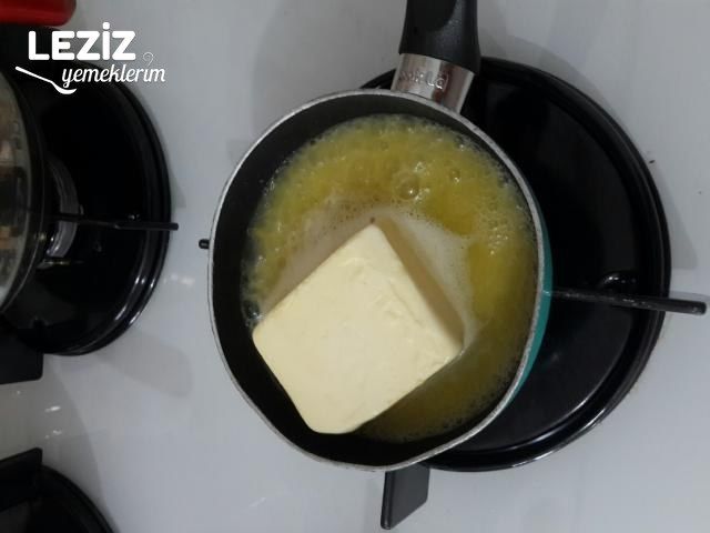 Kivili Tereyağlı Islak Kek