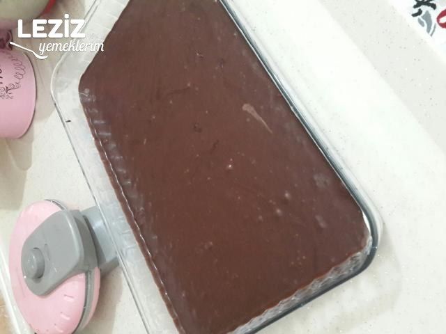 Kivili Tereyağlı Islak Kek