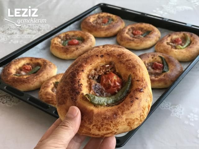 Kıymalı Poğaça Nasıl Yapılır?