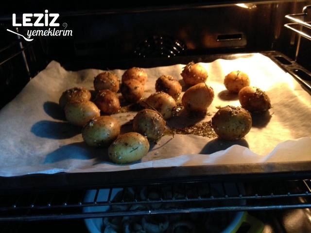 Fırında Baharatlı Baby Patates