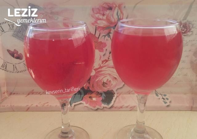 Buz Gibi Taze Reyhan Şerbeti Tarifi