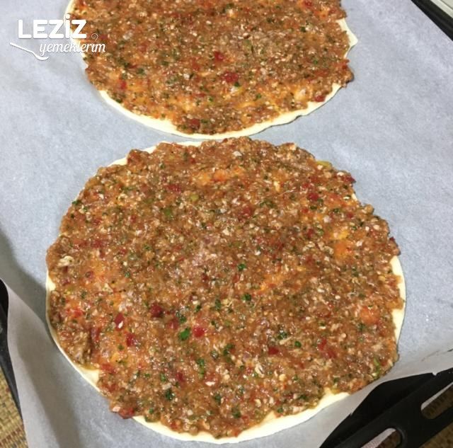 Ev Yapımı Kolay Lahmacun Tarifi