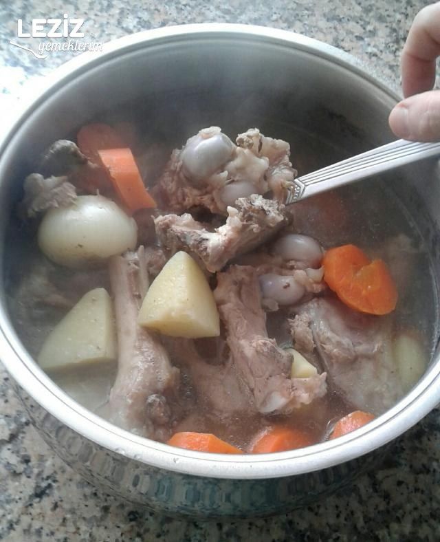 Et Suyu Nasıl Çıkarılır