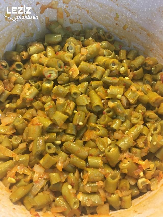 Taze Bakla Kavurması