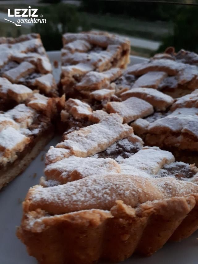 Nefis Elmalı Tart