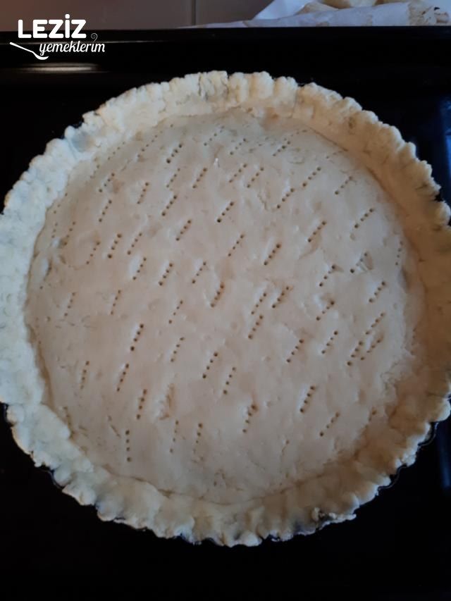 Nefis Elmalı Tart