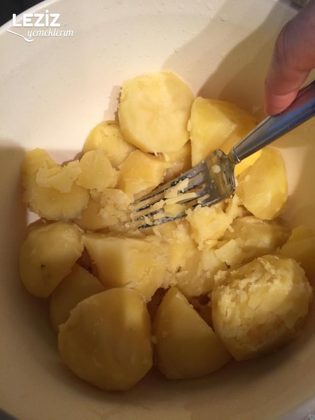 Psıhalive (Patatesli Çerkes Mantısı)