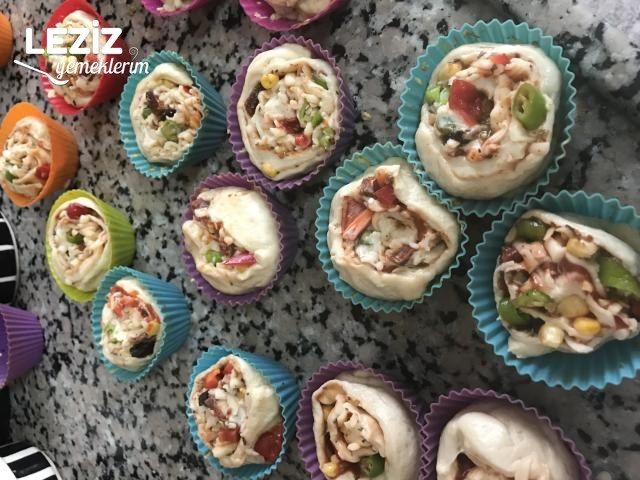 Muffin Kalıbında Pizza