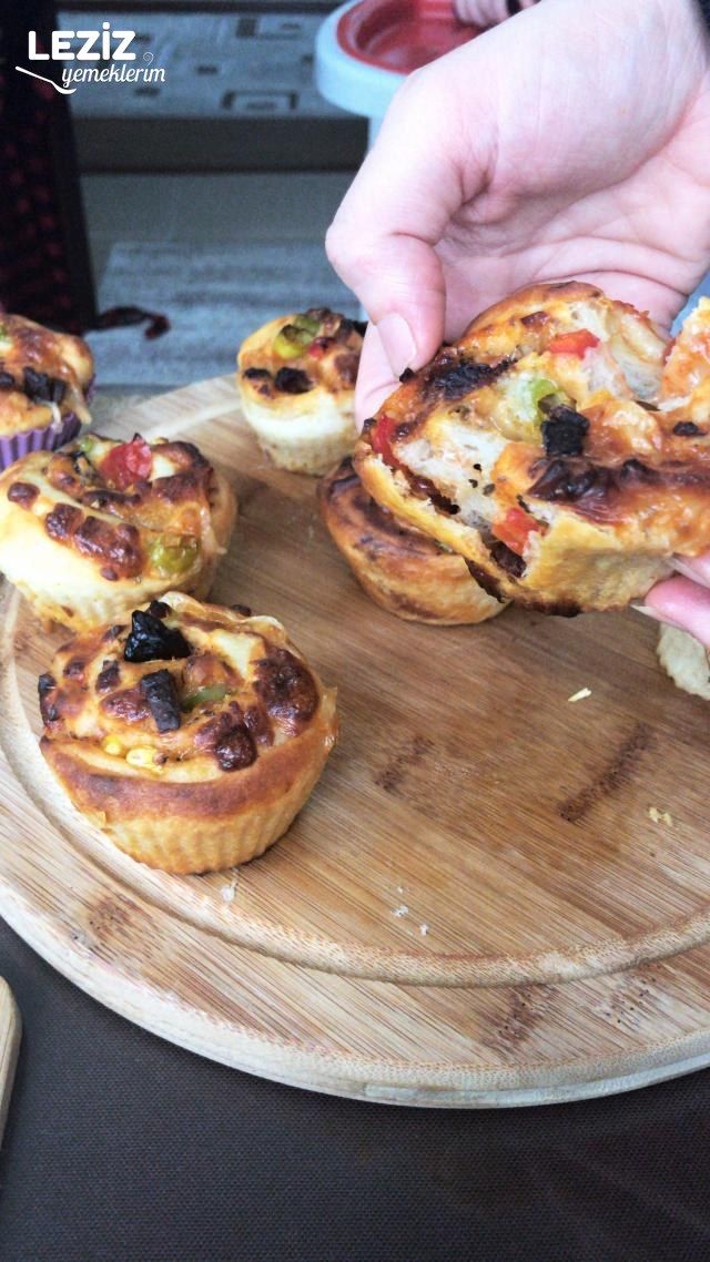 Muffin Kalıbında Pizza