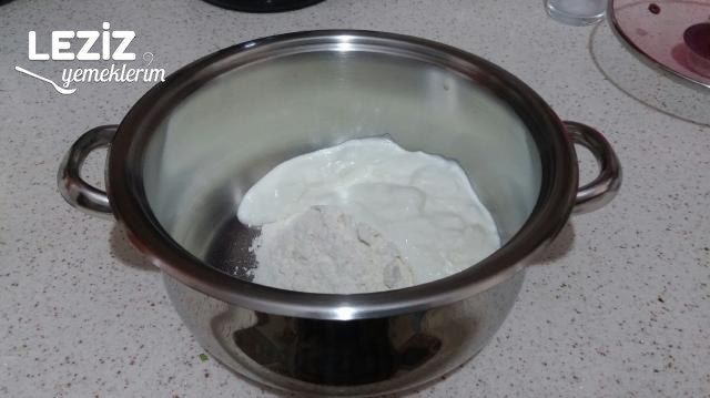 Mis Gibi Yoğurt Çorbası Tarifi