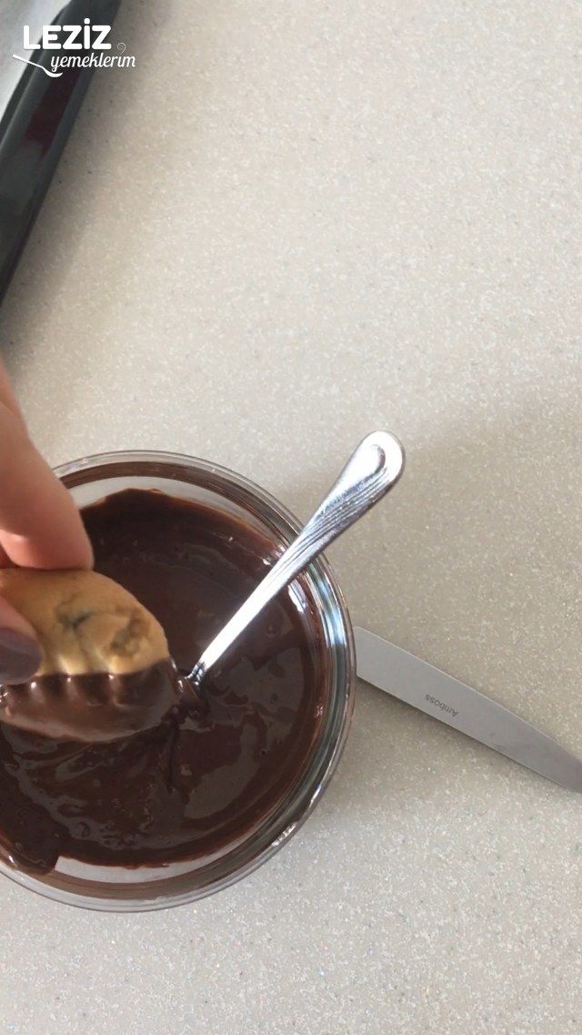 Çikolata Soslu Kurabiye