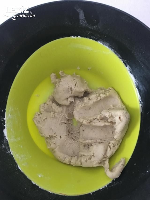 Tahinli Kurabiye (Aşamalı Anlatım)